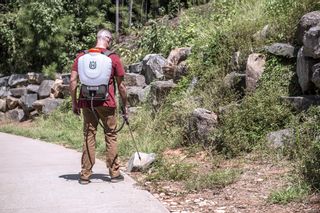 Husqvarna 4 Gallon Battery Backpack Sprayer