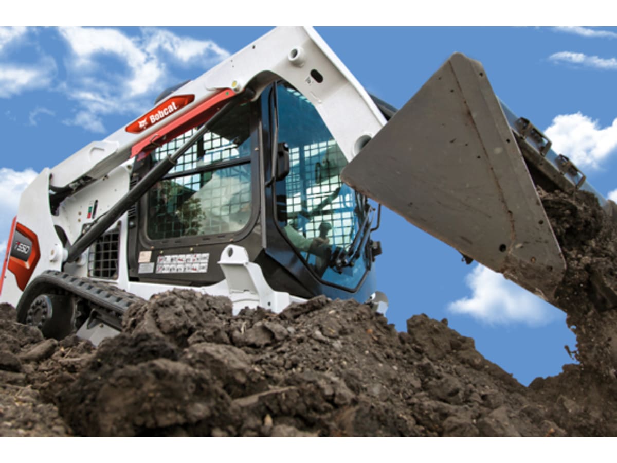 Bob Cat T550 Compact Track Loader