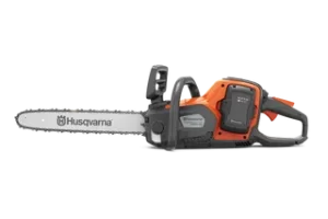 Husqvarna Power Axe 350i Chainsaw (battery and charger included)