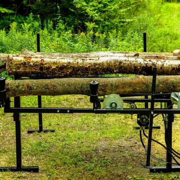 Vallee Forestry Equipment RM2 – Log Table with Hydraulic Infeed