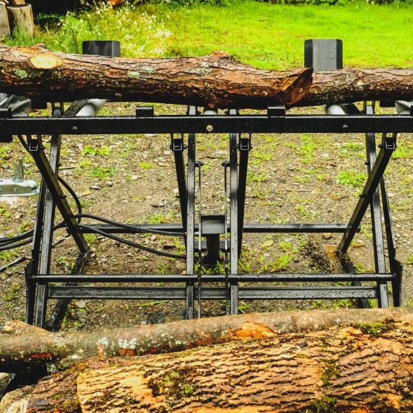 Vallee Forestry Equipment RM1 – Log Lift with Hydraulic Infeed