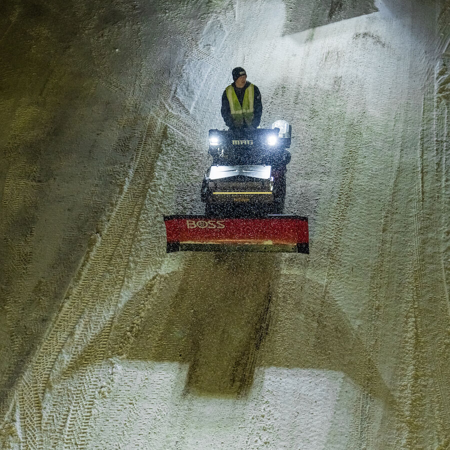 BOSS Snowplow SR MAG