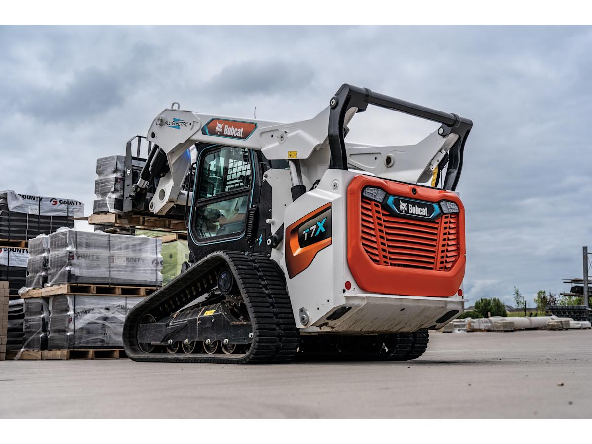 Bob Cat T7X Electric Compact Track Loader